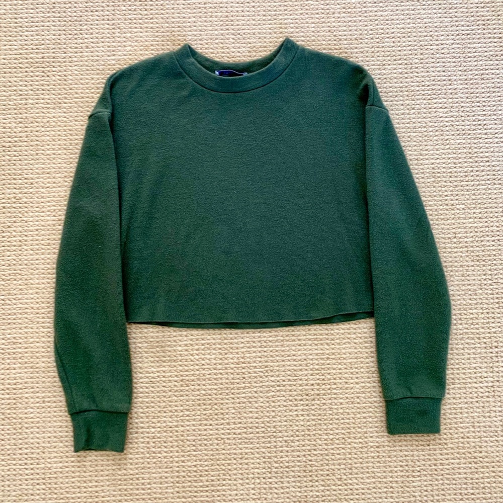 Green cropped Zara crewneck